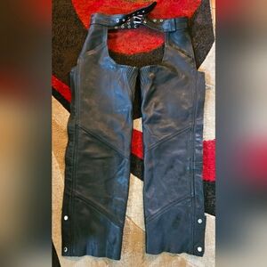 Leather motorcycle chaps